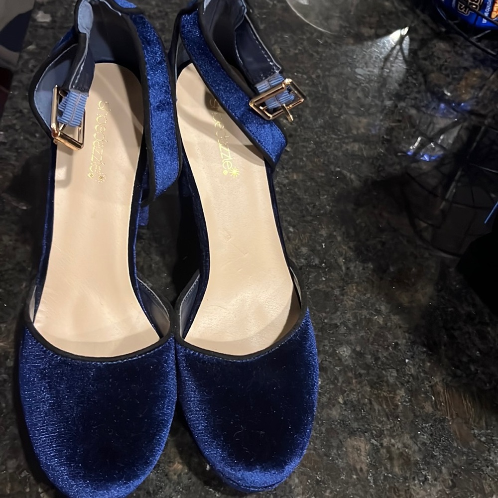4’ high heels